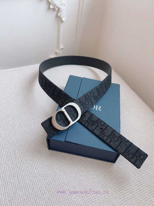 High end quality, physical photographyComes with a complete gift boxDIOR material, milkshake 4x3kdt7d - Image 2