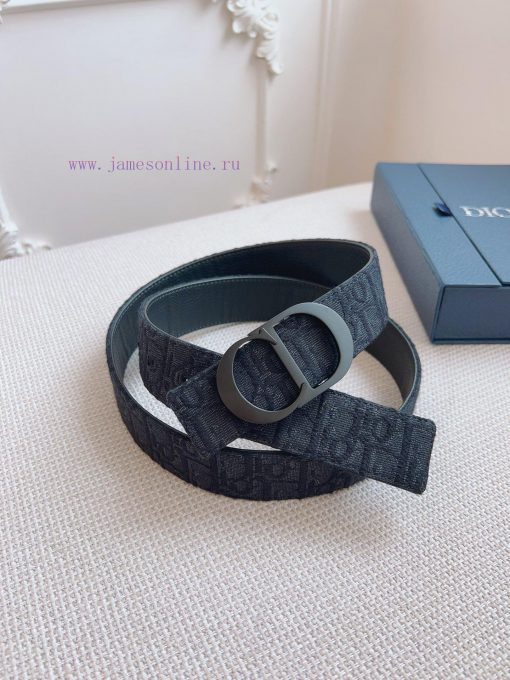 High end quality, physical photographyComes with a complete gift boxDIOR material, milkshake swwbzbsw - Image 5