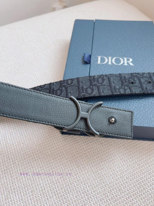 High end quality, physical photographyComes with a complete gift boxDIOR material, milkshake t7mflee2 - Image 9