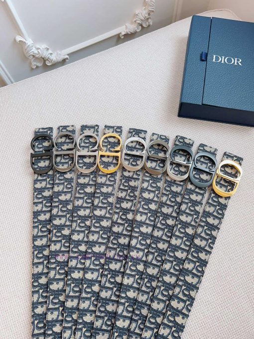 DIOR "Dior Collection PictureHigh end quality, physical photographyComes with a complete gif ft5ii48h - Image 6