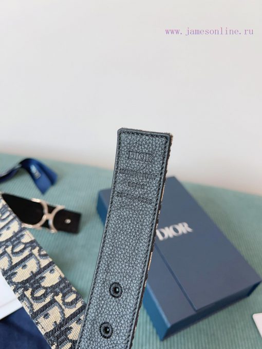 High end quality, physical photographyComes with a complete gift boxDIOR material, milkshake ck2u30pv - Image 8