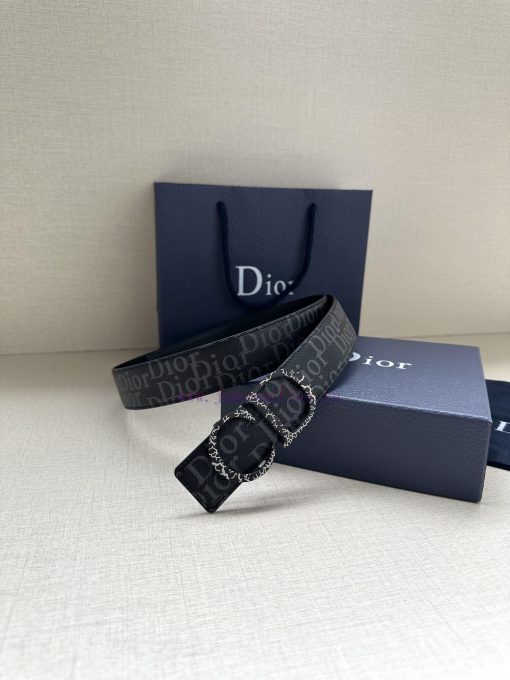 This 35mm double-sided belt combines elegant temperament with modern style. The double-sided iz0iksla - Image 5