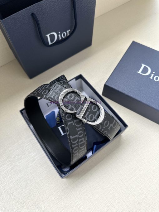 This 35mm double-sided belt combines elegant temperament with modern style. The double-sided z6mg5sya - Image 9