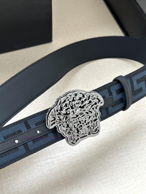 Width 3.8cm Versace This satin belt from Versace has a very casual style, adorned with the i 8olfh3p0 - Image 3