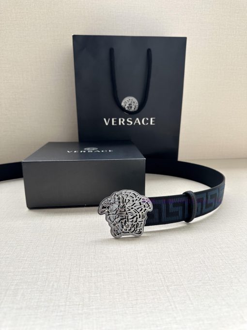 Width 3.8cm Versace This satin belt from Versace has a very casual style, adorned with the i 8olfh3p0 - Image 7