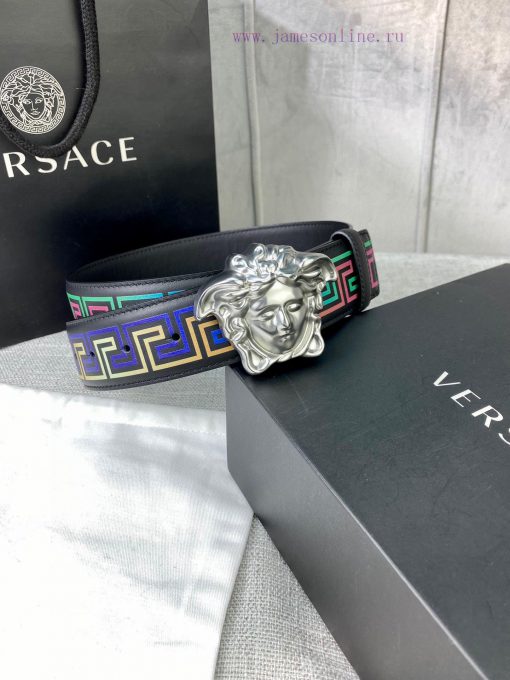 Width 4.0 cm Versace This classic Versace belt is made of soft calf leather, adorned with La l25yyrli - Image 4