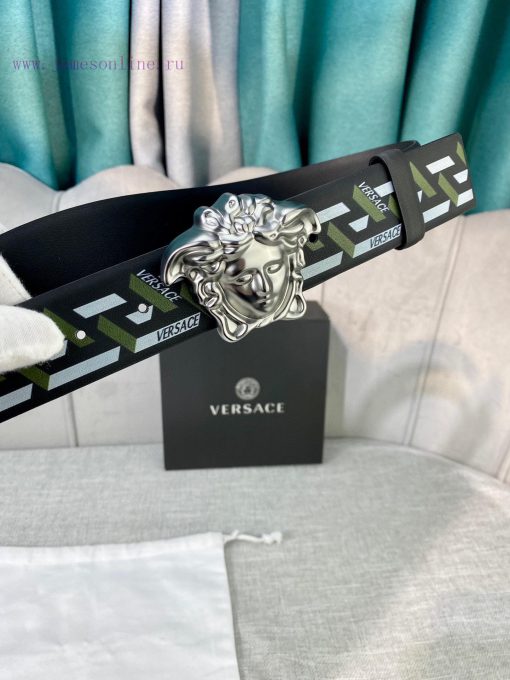 Width 4.0 cm Versace This classic Versace belt is made of soft calf leather, adorned with La dioevr4w - Image 4