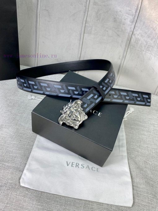Width 4.0 cm Versace This classic Versace belt is made of soft calf leather, adorned with La sa68t9hh - Image 10