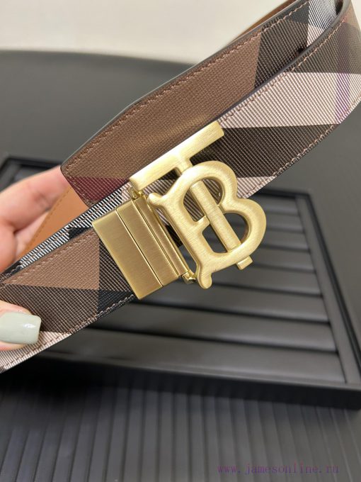 Burberry. BurberryA complete set of high-quality tail clip fasteners with a width of 35mm, p 295lp1sf - Image 3