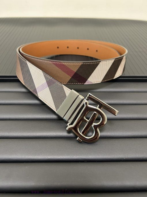 Burberry. BurberryA complete set of high-quality tail clip fasteners with a width of 35mm, p 4vk4qw1d