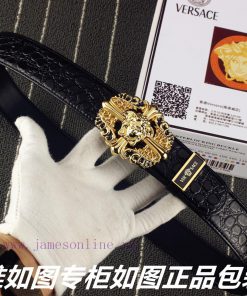 Versace Ver... sace ️ Crocodile patternIdentify and receive a punch as a giftThe material is im5njjla
