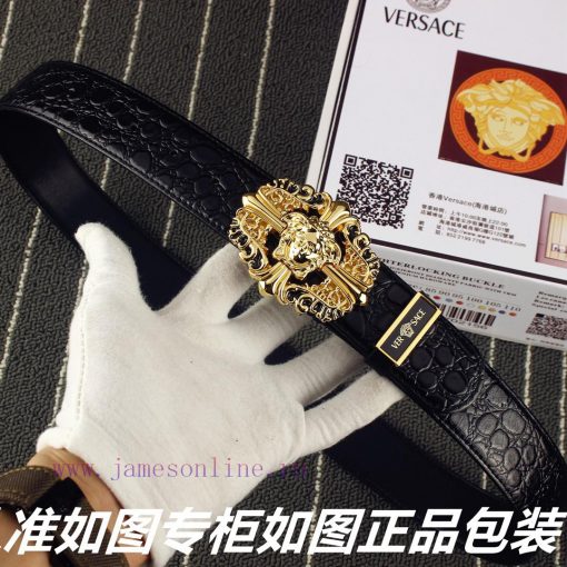 Versace Ver... sace ️ Crocodile patternIdentify and receive a punch as a giftThe material is im5njjla