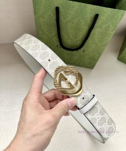 The GUCCI classic double G logo with a width of 3.8cm is still an important design element o xyhc24cv
