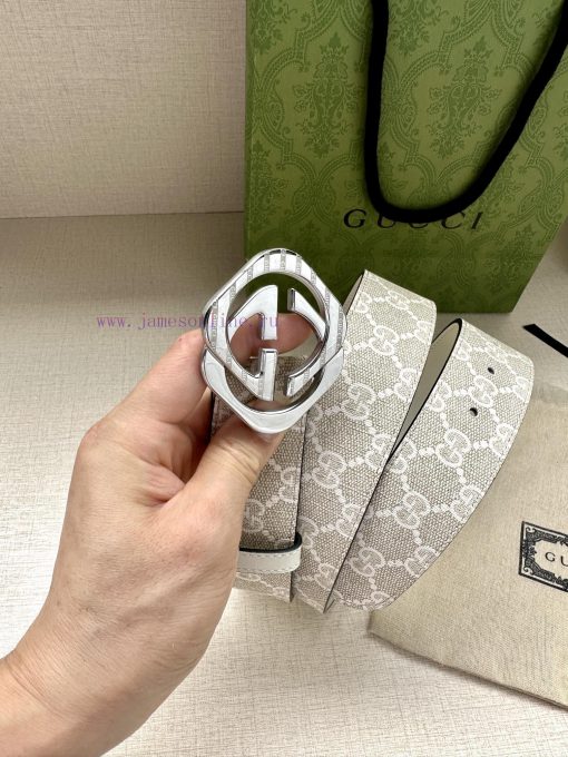 The GUCCI classic double G logo with a width of 3.8cm is still an important design element o k613fz92 - Image 4