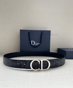 This 35mm double-sided belt combines elegant temperament with modern style. The double-sided ido6t0j6