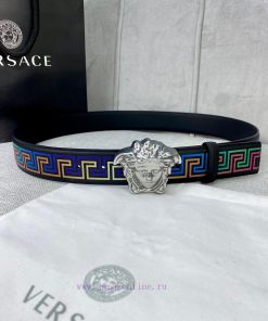 Width 4.0 cm Versace This classic Versace belt is made of soft calf leather, adorned with La 4ps9rf5g