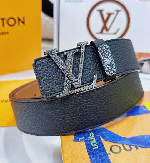 Belt LV Louis Vuitton's top tier replicaThe waistband is made of 100% cowhide, ensuring genu 3r85lyaf