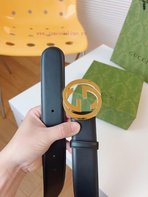 GUCCI's new round interlocking double G buckle continues to showcase classic details in acce 7zdtvpox - Image 7
