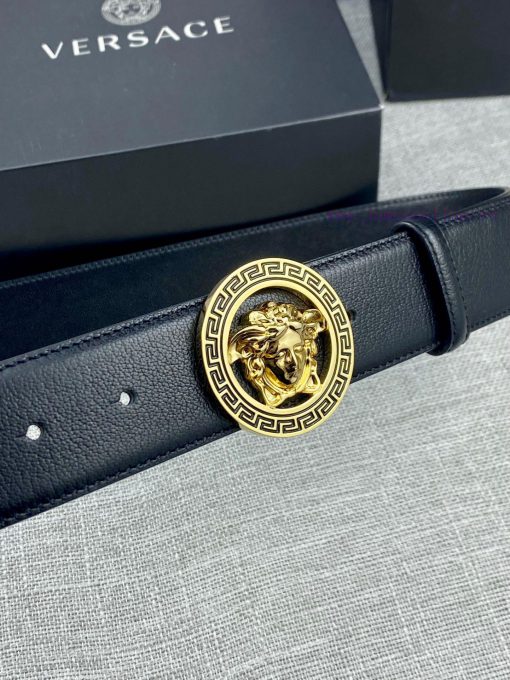 The 3D hollowed out Medusa on the buckle of the Versace head logo waistband with a width of h0xn7bsi - Image 3