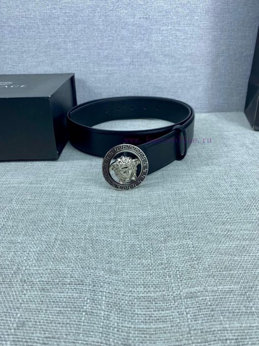The 3D hollowed out Medusa on the buckle of the Versace head logo waistband with a width of h0xn7bsi - Image 9