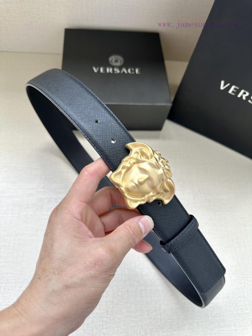 Width 4.0cm Versace. The buckle of this Versace belt is adorned with the iconic matte buckle xgses72f - Image 2