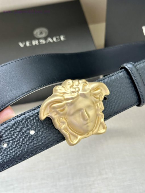 Width 4.0cm Versace. The buckle of this Versace belt is adorned with the iconic matte buckle xgses72f - Image 4