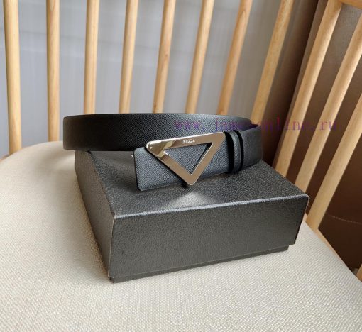 PRADA's buckle style waist belt comes from a multifunctional combination accessory series th 8rvg93wb - Image 2