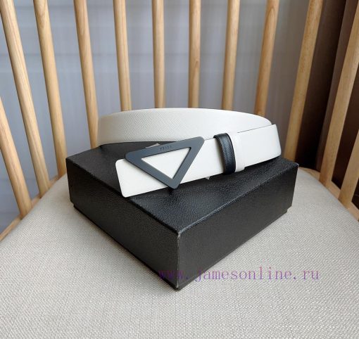 PRADA's buckle style waist belt comes from a multifunctional combination accessory series th eem8e76a - Image 2