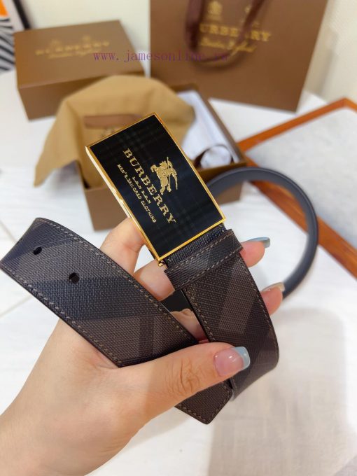 The new Burberry belt is synchronized with the new Italian made belt, made of selected smoot ajjm23fn - Image 7