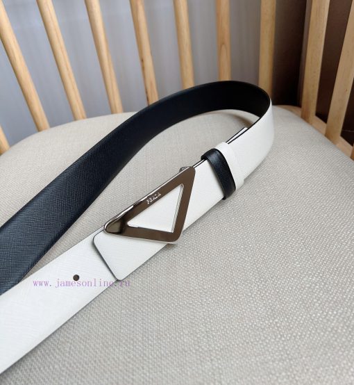 PRADA's buckle style waist belt comes from a multifunctional combination accessory series th ypmxw244 - Image 9