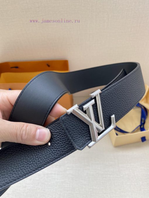 Comes with a complete gift boxThe LV Pyramide Twisted double-sided belt is made of soft Taur p26l7hws - Image 3