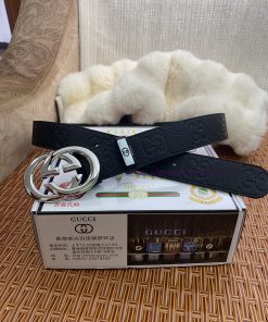 Gucci. Gucci  Material: Leather Belt with 100% Head Layer. The leather belt is guaranteed to 1c22vvsb