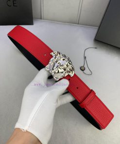 Width 4.0cm, Versace. This plain matte bottom waistband is adorned with the iconic Versace M i2l2zwjb