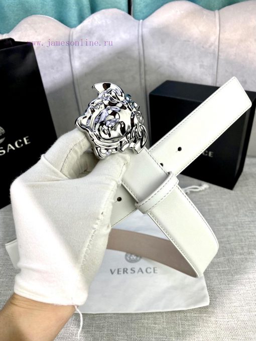 Width 4.0cm Versace This soft belt is adorned with a 3D Medusa belt buckle, which can be pai lhczyu7d - Image 4