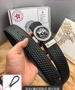 Versace checkered cowhide belt body, exquisite buckle craftsmanship, luxurious and noble sty pryx8o4d