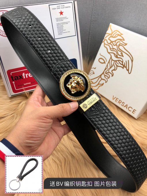 Versace checkered cowhide belt body, exquisite buckle craftsmanship, luxurious and noble sty b9porvgj - Image 6