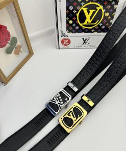 LV... Louis Vuitton automatic beltMaterial: Leather Belt with 100% Head Layer. The leather b nh1g55nk