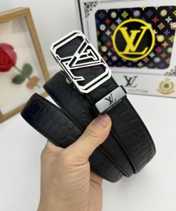 LV... Louis Vuitton automatic beltMaterial: Leather Belt with 100% Head Layer. The leather b si4ac0v1