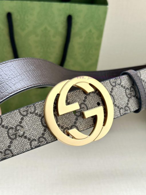 This double-sided belt from GUCCI, with a width of 3.8cm, cleverly combines GG Supreme canva 1m56x5it - Image 3
