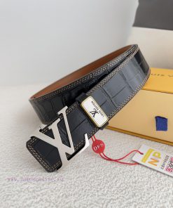 LV... Louis Vuitton Belt and BeltsBuckle, classic pure steel material face letter buckle, to xlxf3mjt