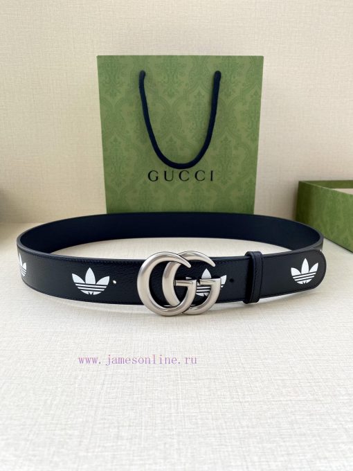 As one of the adidas x Gucci collaboration series, the 4.0cm GUCCI leather belt is adorned w y9k535qu - Image 5