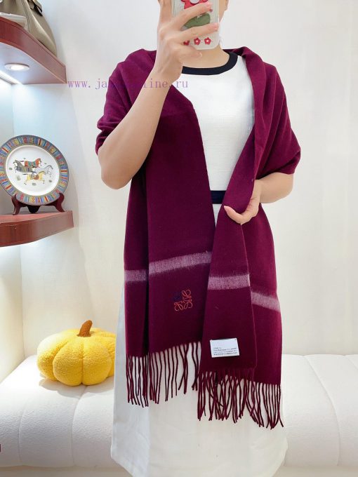 LOEWE's high-quality imported cashmere scarf has exploded on shelves overseas. The latest mejblcl210