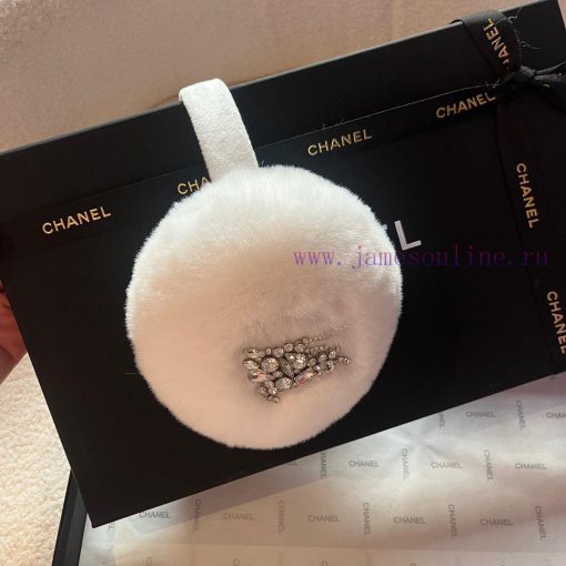 Burberry's new rabbit hair earmuffsp9ntdf1r