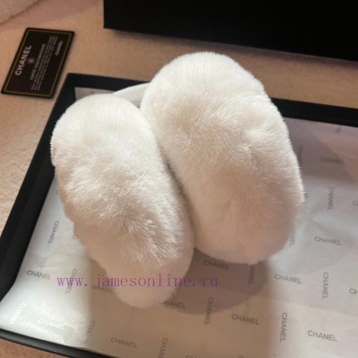 Burberry's new rabbit hair earmuffsp9ntdf1r - Image 9