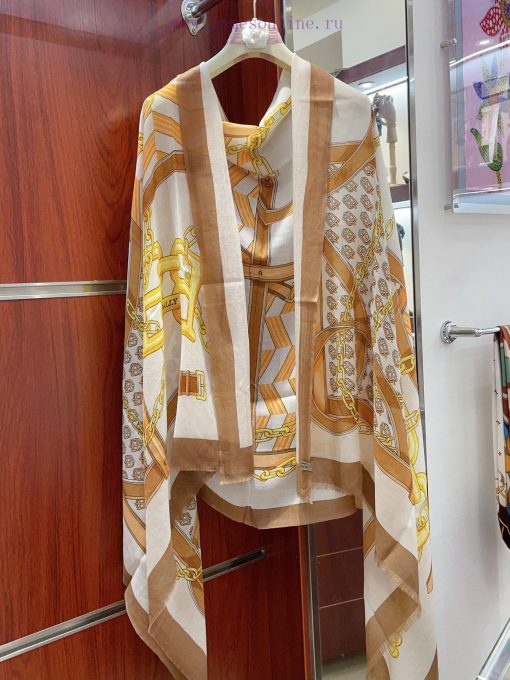 Burberry is fashionable and romantic, casual and effortless, adding a touch of sweetness to z9oo0on2 - Image 4