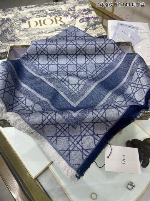 The latest flagship product of New Do, the D rattan plaid square scarf, is a 140 square scargc5hjtb8 - Image 5