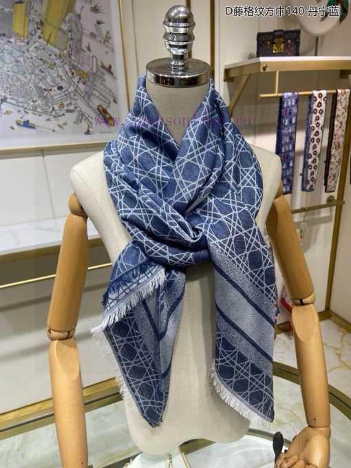 The latest flagship product of New Do, the D rattan plaid square scarf, is a 140 square scargc5hjtb8 - Image 6