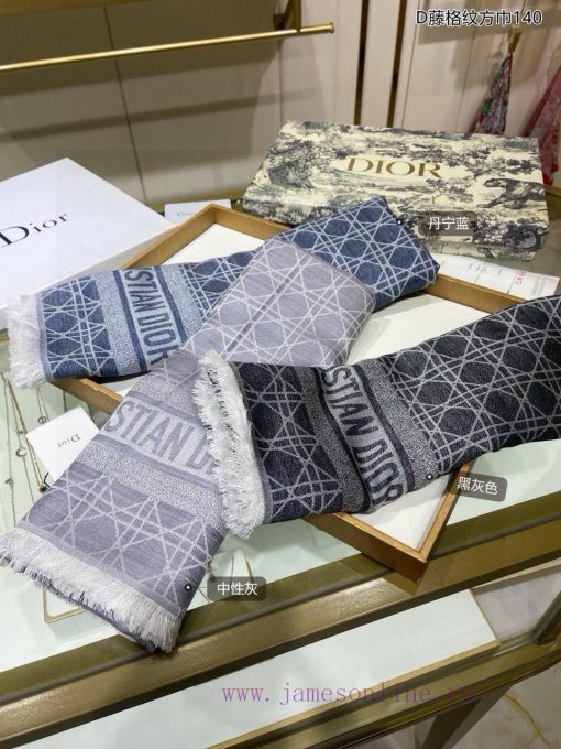 The latest flagship product of New Do, the D rattan plaid square scarf, is a 140 square scargc5hjtb8 - Image 12
