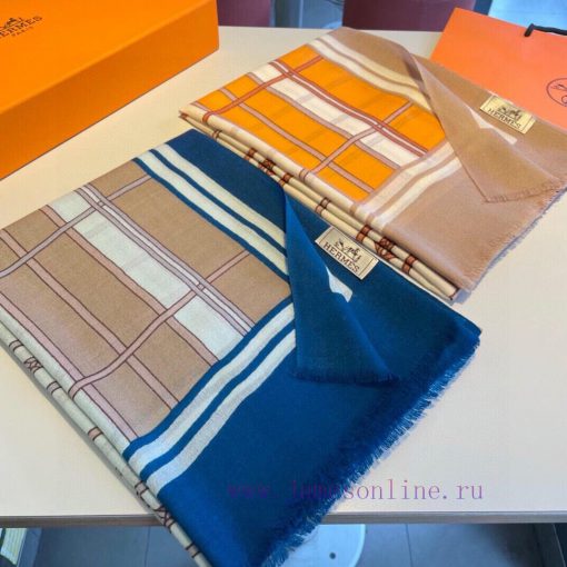 Herm è s, a scarf that glows and shines brightly. It goes without saying that this new modele035xewt - Image 12