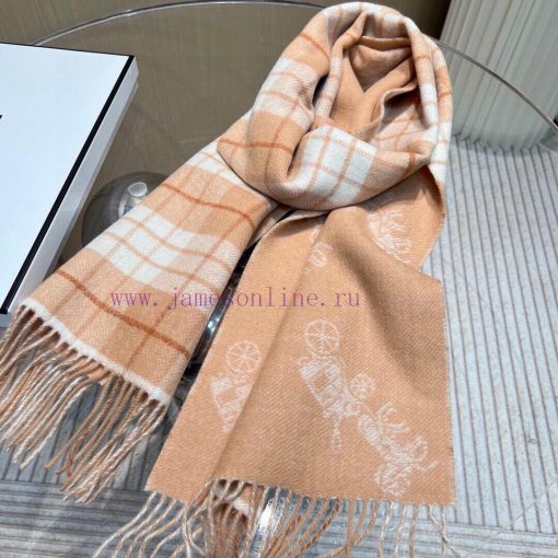 The COACH classic Coach scarf is also so beautiful, not only in terms of appearance but also37xhm8ef - Image 18